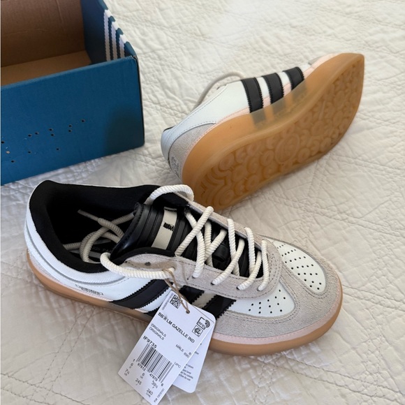 Adidas Bad Bunny Benito Gazelle Indoor Sneakers in Blue and White - Picture 3 of 4